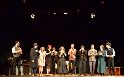 Photogallery spettacolo teatrale “L’importanza di chiamarsi Ernest” – TIB